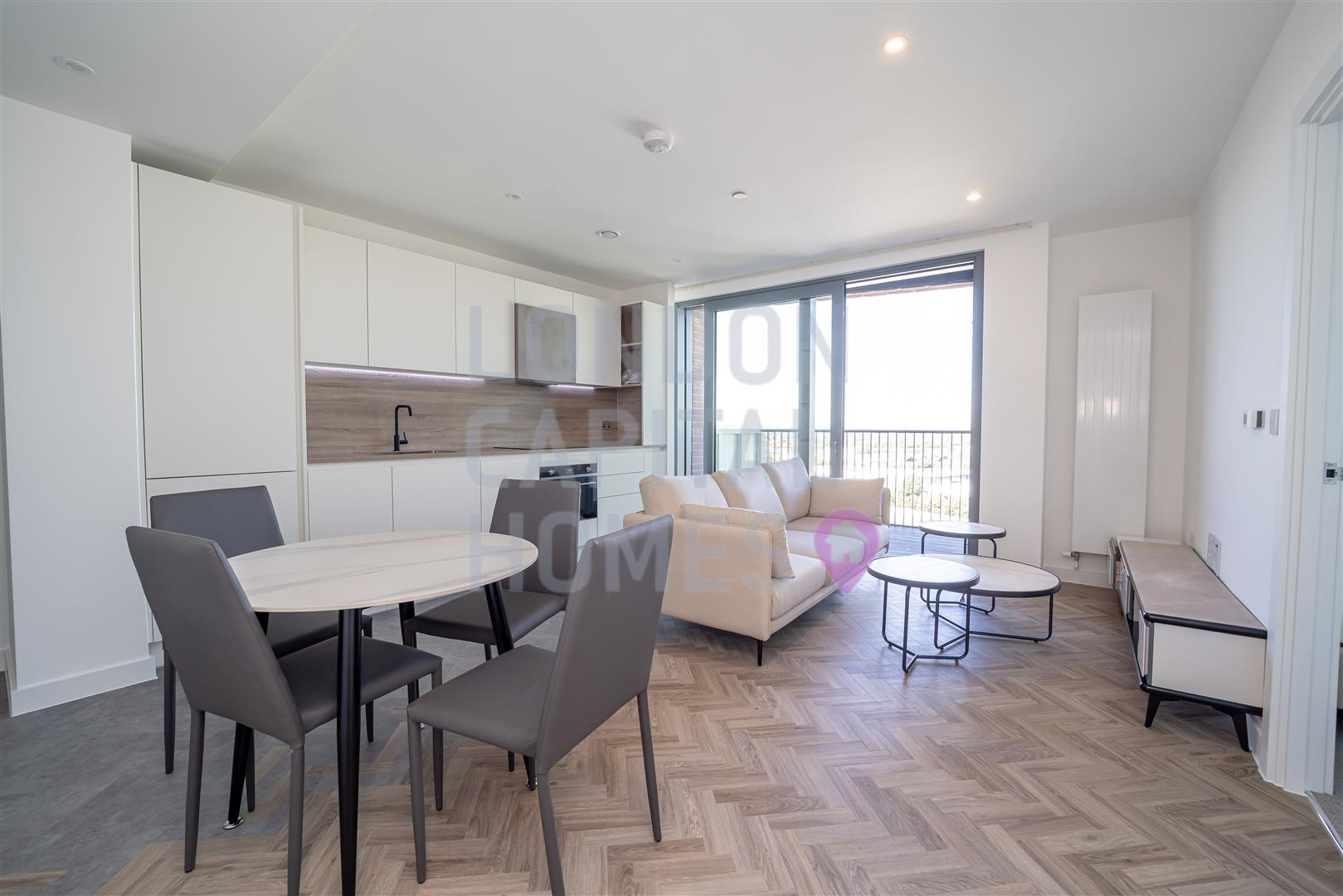 1 bed property in Skyline Apartments, 11 Makers Yard, London